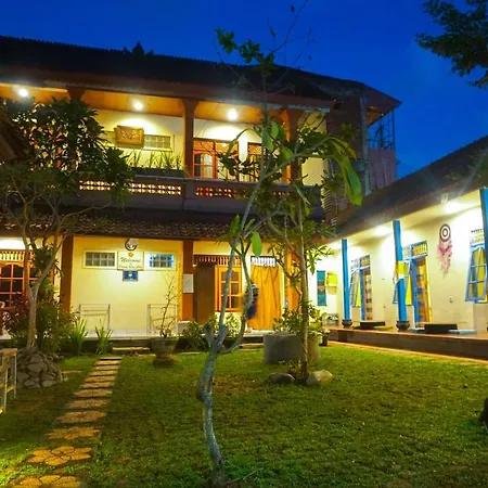 Damuh Guest House